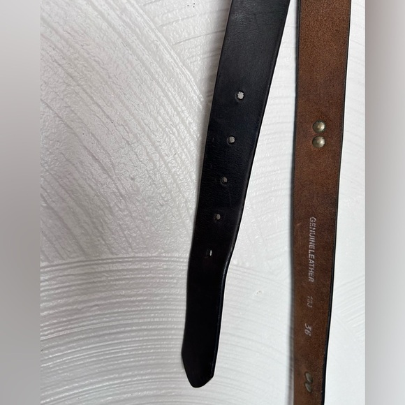 Realtree Dark Brown Leather Men’s Size 36 Belt Shotgun Shell Detail - Picture 3 of 3